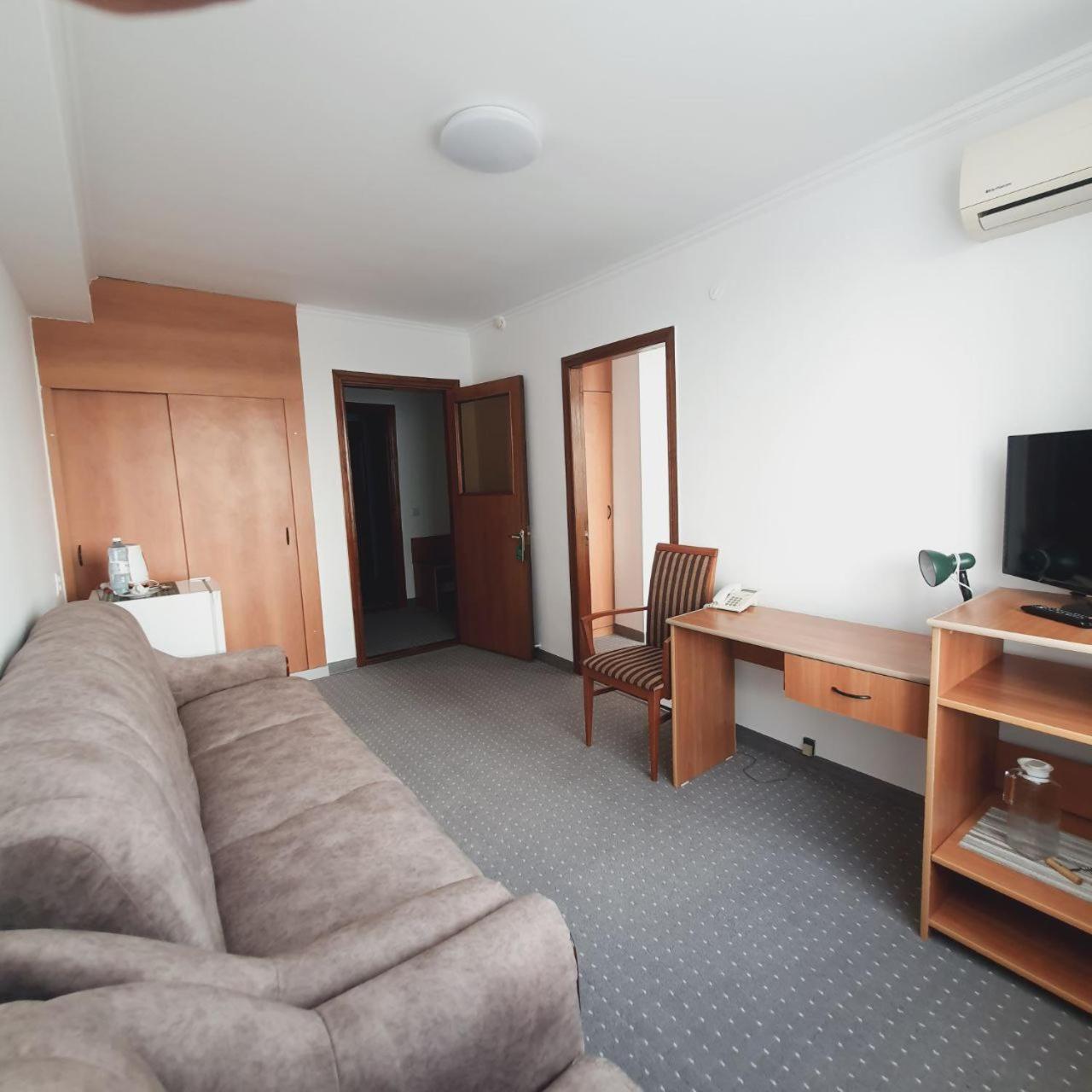 Aktobe Hotel Kültér fotó