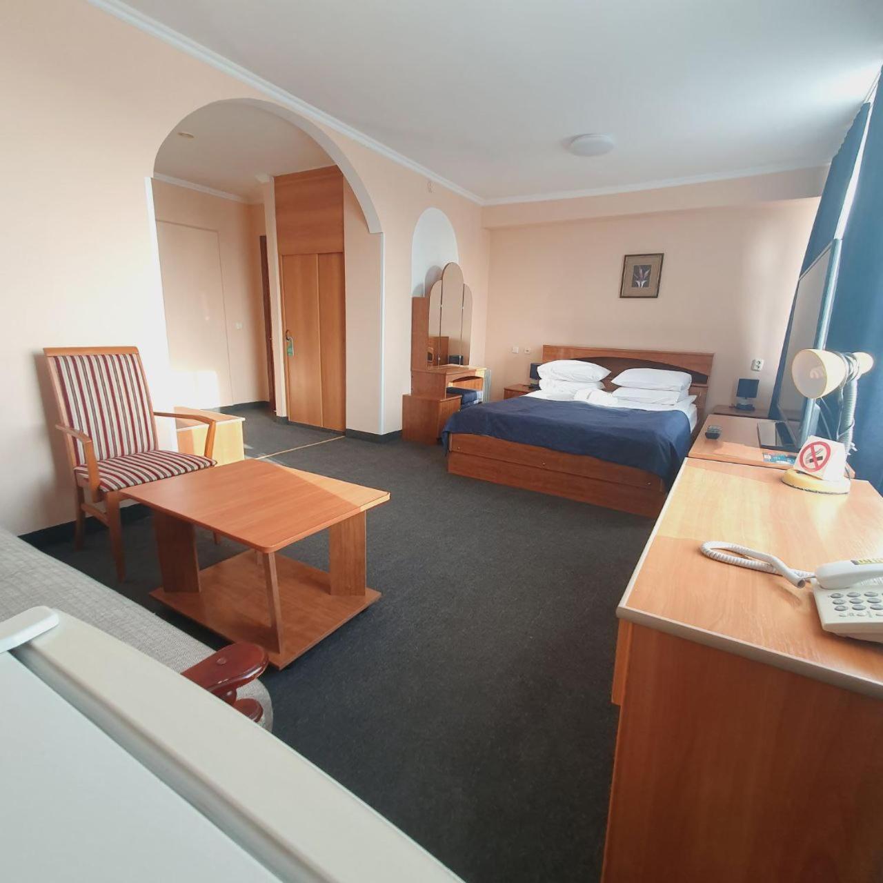 Aktobe Hotel Kültér fotó