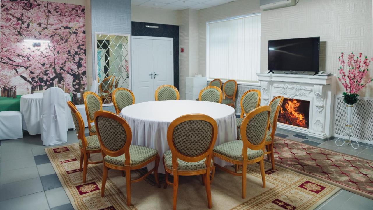 Aktobe Hotel Kültér fotó